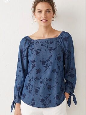 Liz Claiborne Navy Floral Blouse size Small